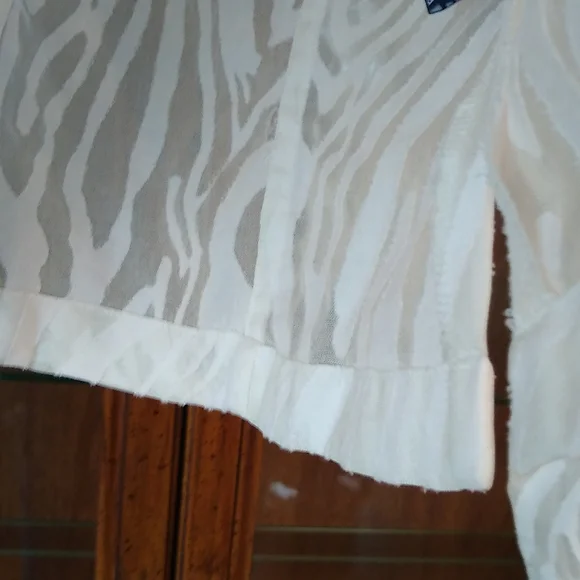 Evan Picone Sheer Top - Picture 6 of 8